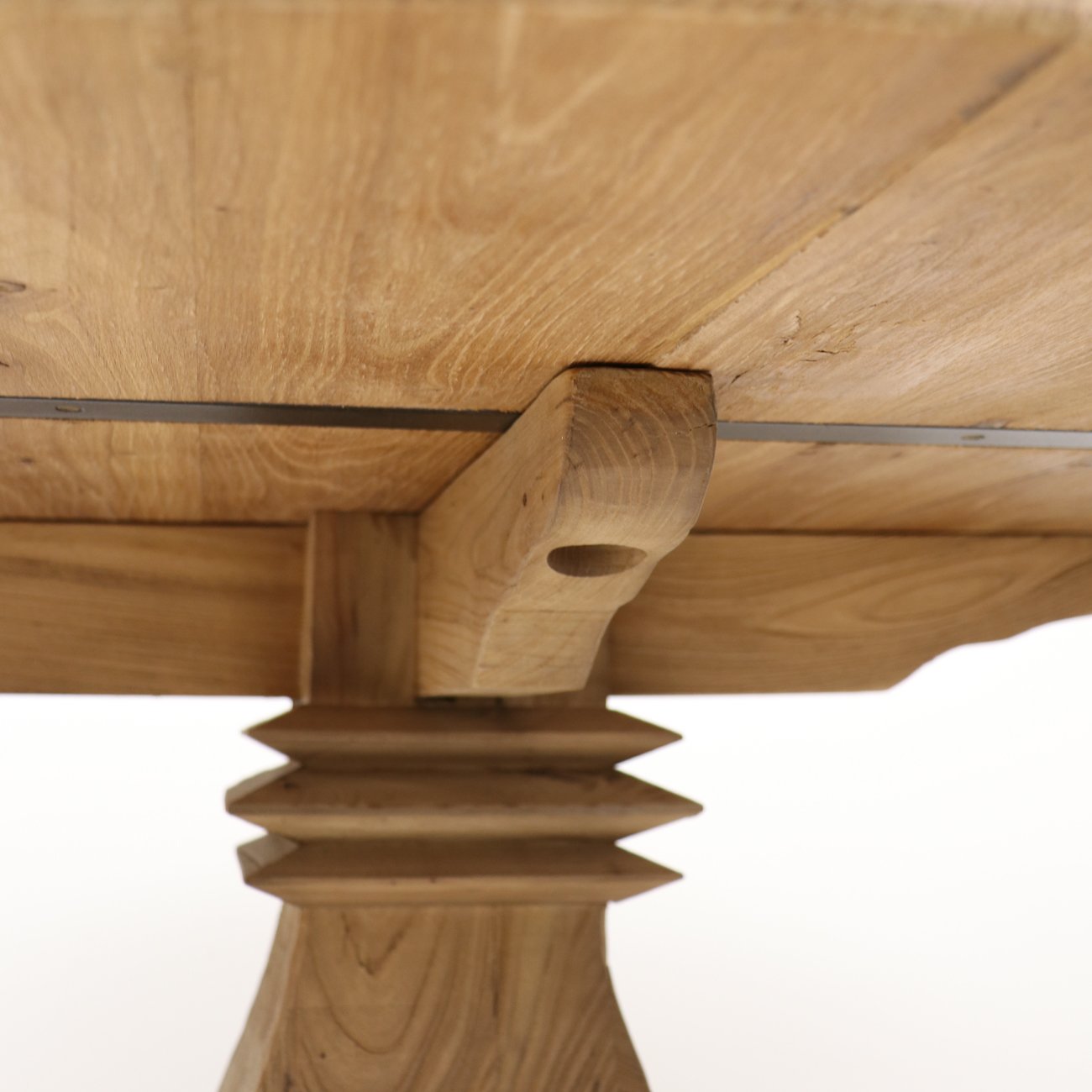 Mulhouse Round Elm Dining Table - 140cm