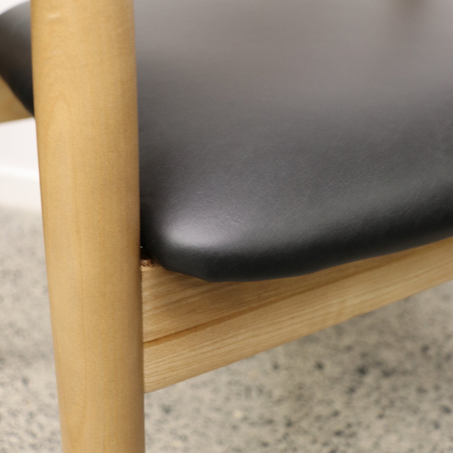 Ealing Dining Chair - Natural Frame/Black Leather