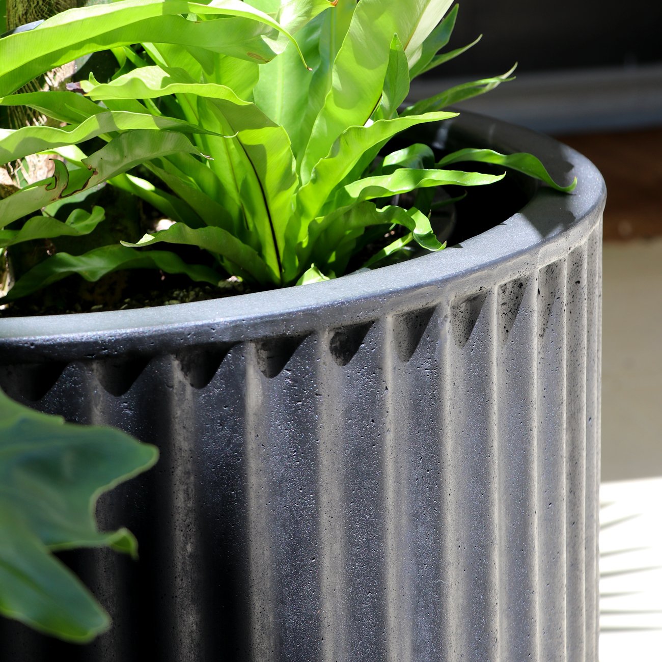 Piako Ribbed Cylinder Planter Large - Black