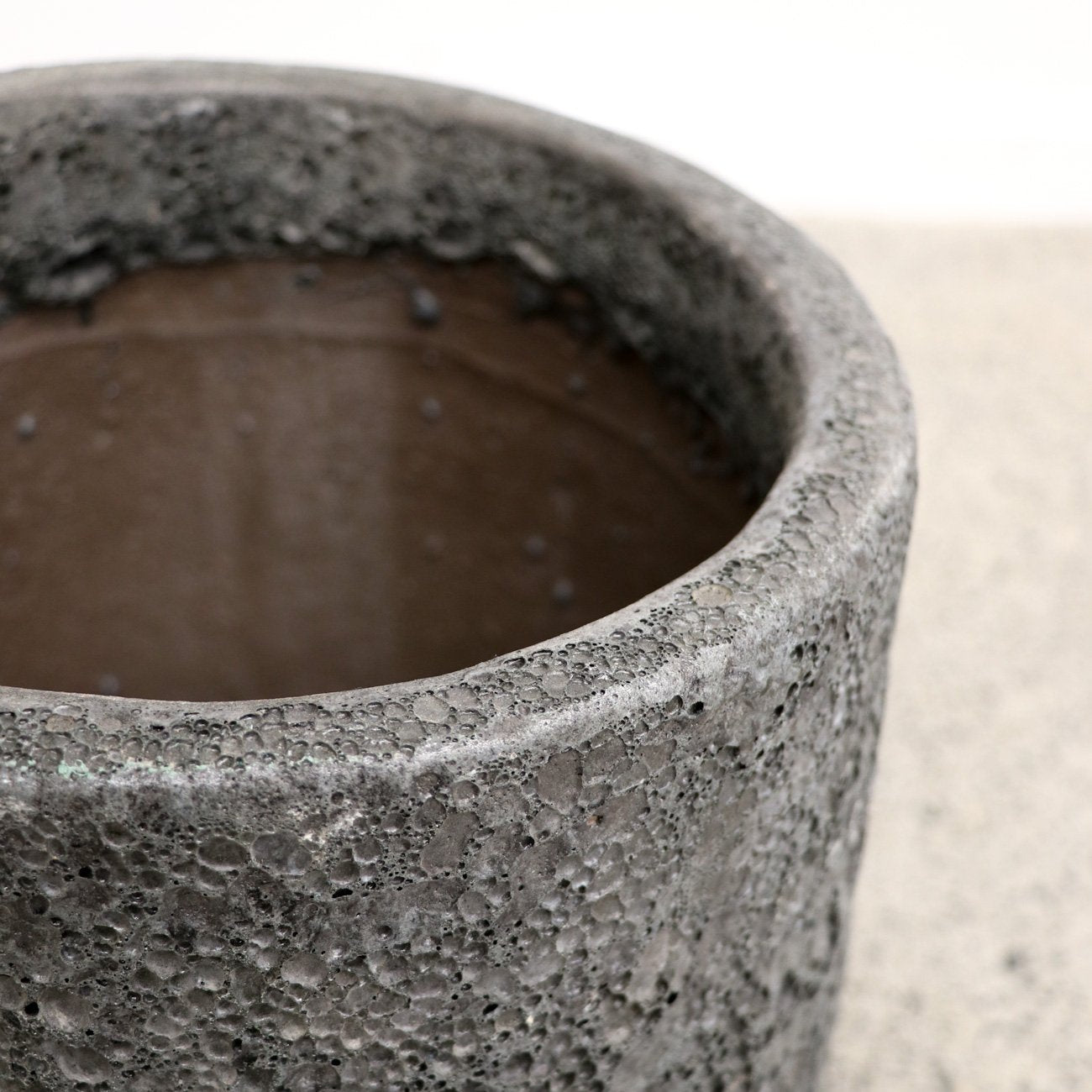 Lava U Pot Black - Small - Black